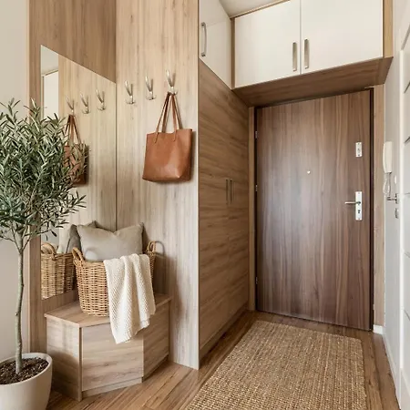 Comfort Wola Two-room * ורשה