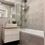 Comfort Wola Two-room Appartement *